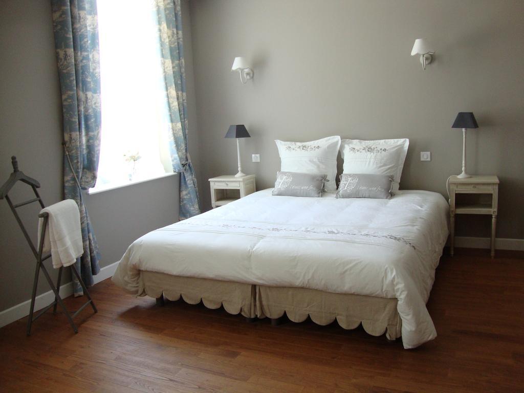 La Cour Des Carmes Arras Room photo